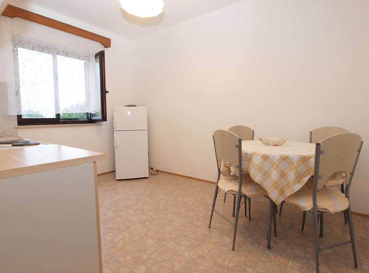 Apartments Dvorine 1210 반졸레 외부 사진