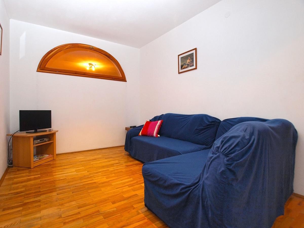 Apartments Dvorine 1210 반졸레 외부 사진